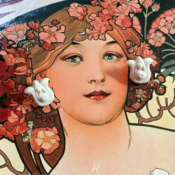 Vintage White Lucite Gracious Tulip Post Earrings - Picture 2 of 5